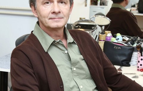 Jan Šťastný ze Slunečné pije a stárne přímo před očima