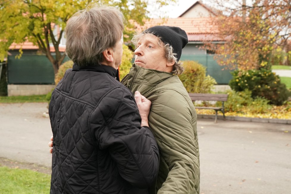 Slunečná se stále drží a její hrdinové prožívají další životní situace