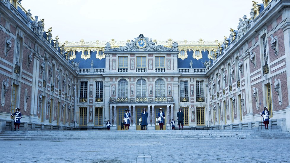 Seriál Versailles