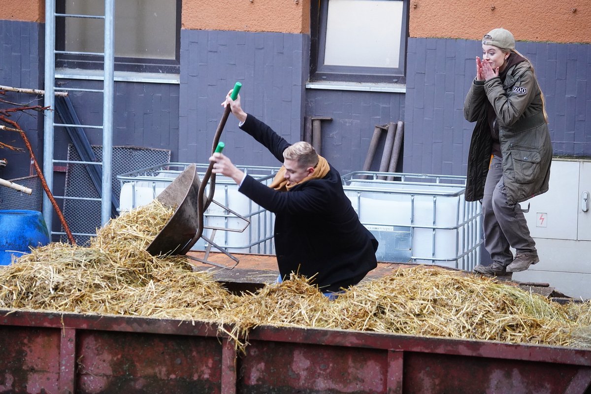 Gránský se jen těžko vyhrabával ven.