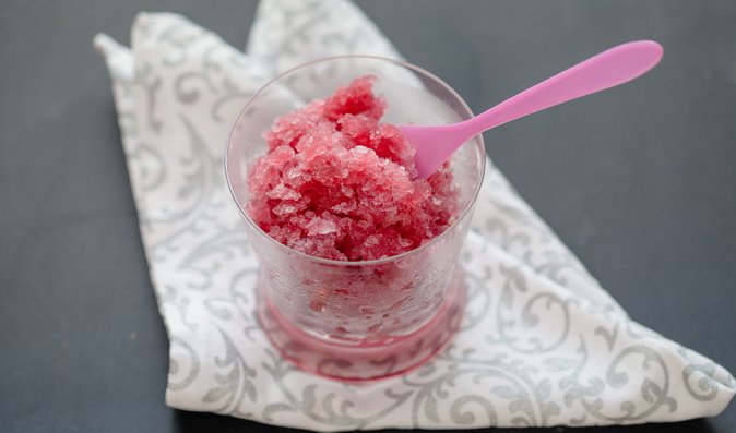 Sorbet před servírováním nechte mírně povolit