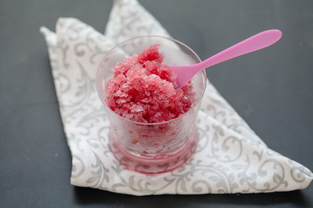 Sorbet před servírováním nechte mírně povolit