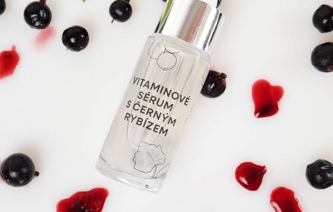 Testovaly jsme: Vitaminové sérum s černým rybízem pro mladistvou pleť