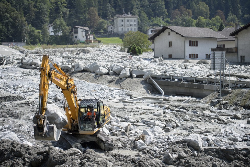 U švýcarského Bonda došlo k sesuvu kamení a bahna