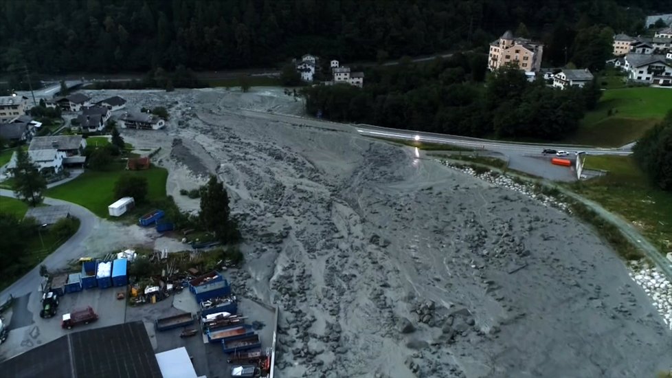 U švýcarského Bonda došlo k sesuvu kamení a bahna