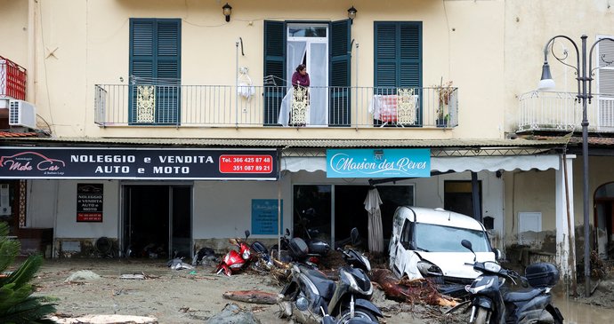 V dovolenkovém ráji Čechů našli po sesuvu tělo holčičky (†6). Potvrzeno je 5 obětí včetně novorozence