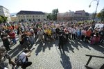 Demonstrace ve Varnsdorfu se zúčastnilo okolo dvouset lidí, chtějí odvolat vedení města