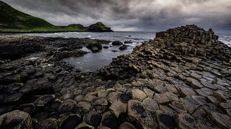 Severní Irsko: Krajina mlhy, obrů a příběhů, které se vám vryjí hluboko do paměti Severní Irsko: Krajina mlhy, obrů a příběhů, které se vám vryjí hluboko do paměti