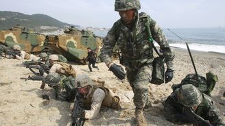 Američané spolu s Jihokorejci zahájili mohutné vojenské manévry