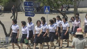 Severokorejské středoškolačky