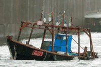 Severokorejci ztroskotali v Japonsku: Při rybolovu ztratili kontrolu nad lodí