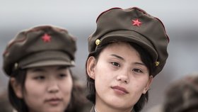 V Severní Koreji mohou v armádě sloužit ženy vyšší 142 centimetrů