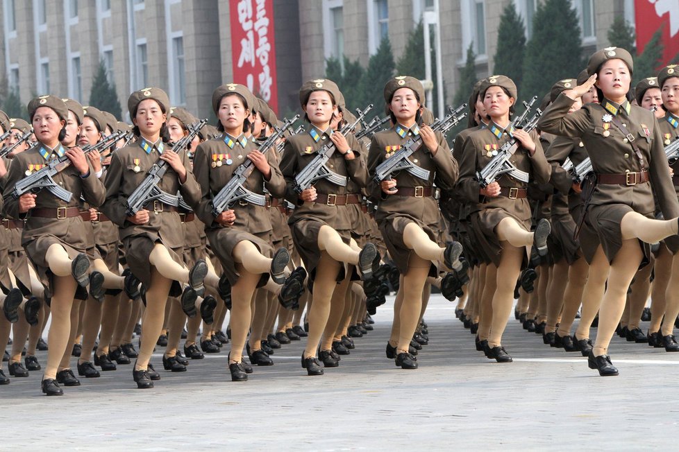 Severní Korea má čtvrtou největší armádu světa, přestože patří k malým státům