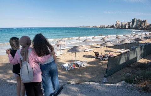 Dovolená na Kypru „po covidu“: Hotely bez omezení i roušek, k dispozici i švédské stoly