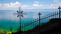 Výhled od kostela na Ochridské jezero