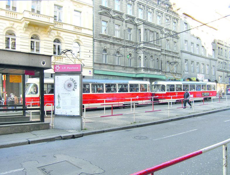 Magistrála je v pražském centru plná nelogických řešení a zbytečných bariér.