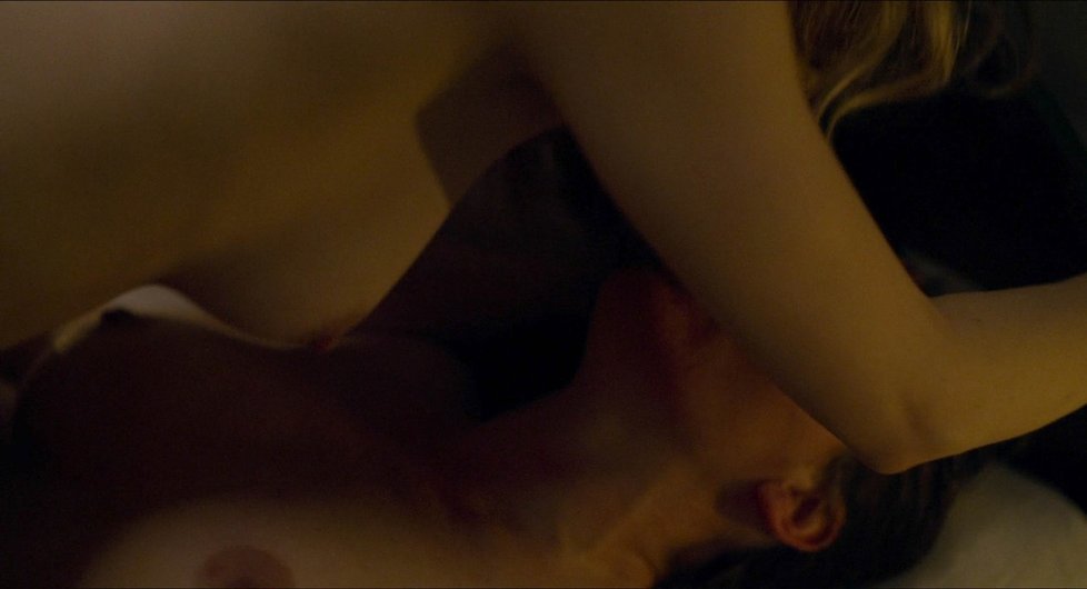 Odvážné lesbické scény Kate Winslet a Saoirse Ronan