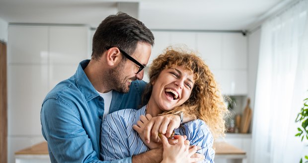 Jaké věci jsou ve vztahu důležitější než láska a sex? Známe recept na štěstí!