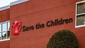 Zachraňte děti (Save the Children) patří mezi nejznámější britské charity.