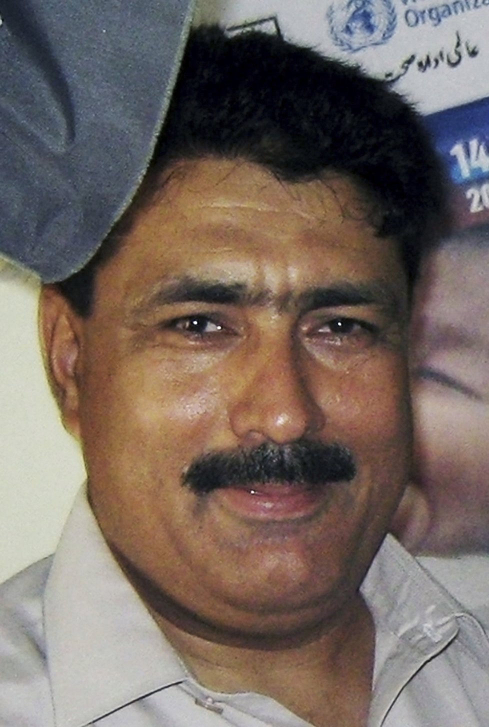Doktor Shakil Afridi, který pomohl Američanům dopadnout Usáma Bin Ládina. Nyní je už 7 let ve vězení.