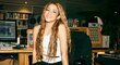 Kolumbijská zpěvačka SHakira byla nařčena ze šikany svých komparzistů