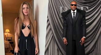 Zpěvačka Shakira a urostlá hvězda NBA: Nová láska? Zpěvačka Shakira a urostlá hvězda NBA: Nová láska?