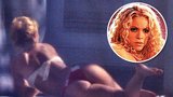 Shakira a LeeAnn Rimes: Krásné zpěvačky ukazují zadečky