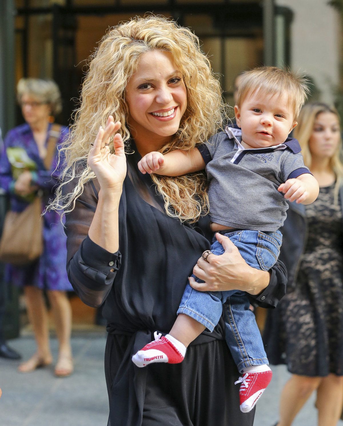 Shakira a její osmiměsíční syn Sasha rozdávali úsměvy.