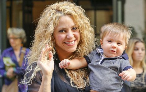Shakira a její osmiměsíční syn Sasha rozdávali úsměvy.