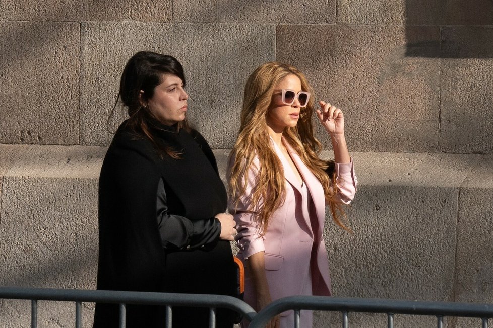 Shakira musela v Barceloně k soudu kvůli údajným daňovým podvodům
