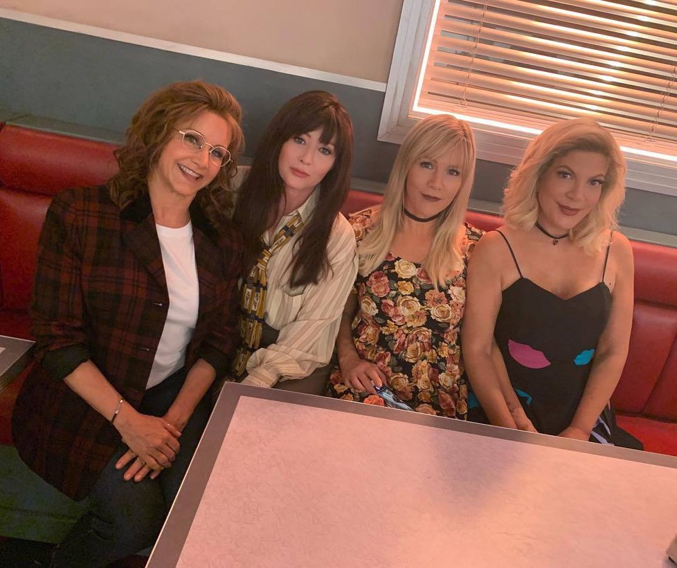 Shannen Dohertyová sdílí fotky z natáčení Beverly Hills 90210.