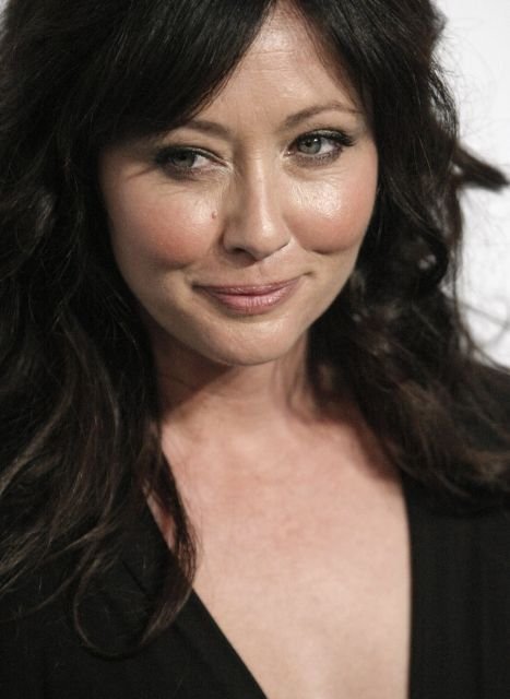 Shannon Doherty hrála Brendu.