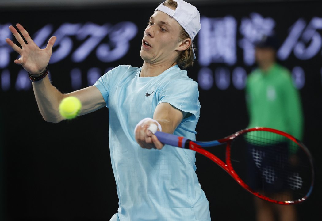 Denis Shapovalov konfrontuje rozhodčí poměrně často.