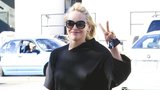 Sharon Stone se ztrácí prsa: Příště to chce podprsenku!