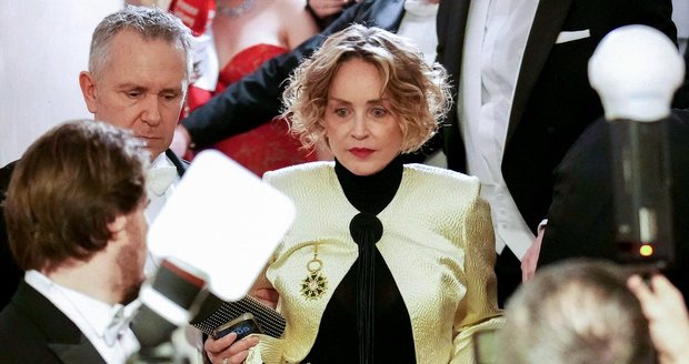 Sharon Stoneová na vídeňském Plese v Opeře