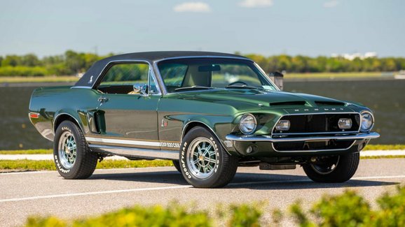 Autentická replika unikátního Mustangu jde do aukce. Nechal ji vyrobit sám Carroll Shelby