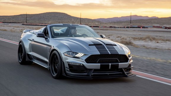 Nový Shelby Super Snake Speedster je exkluzivní kabrio s výkonem 825 koní