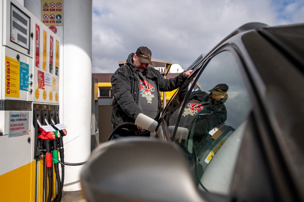 Ceny pohonných hmot se začínají stabilizovat