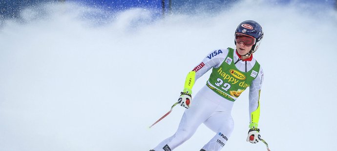 Shiffrinová skončila po pádu se zraněným kolenem v nemocnici