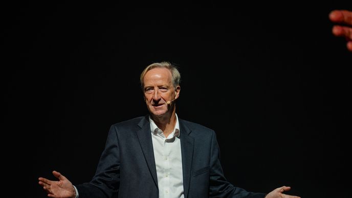 Sir Alex Younger na konferenci SHIFTS23. Sir Alex Younger na konferenci SHIFTS23.