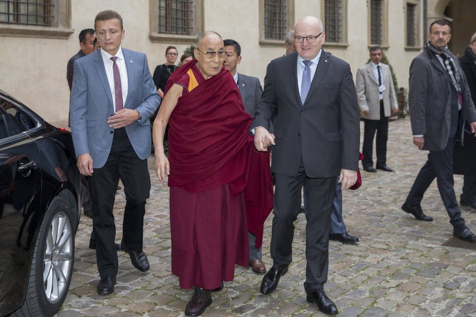 Ministr kultury Daniel Herman se setkal s tibetským duchovním vůdcem 14. dalajlamou.