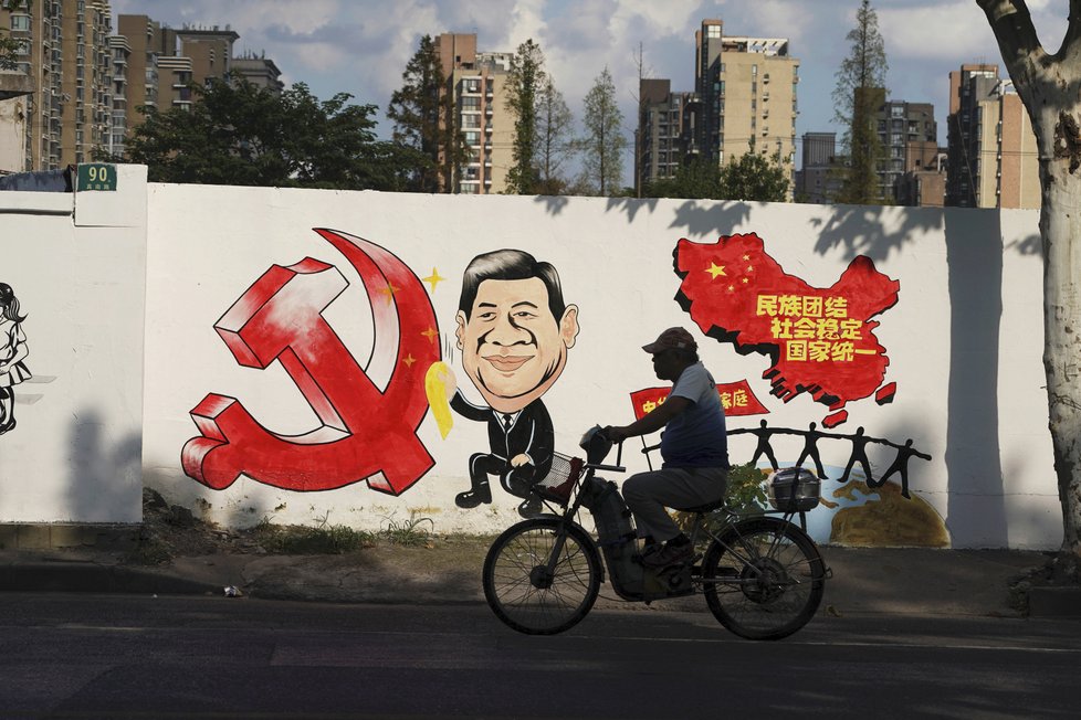 Po celé Číně se objevují různé plakáty a malby s motivem prezidenta Si Ťin-pchinga.