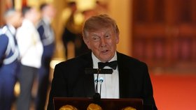 Večeře Trumpa se Si Ťin-Pchingem