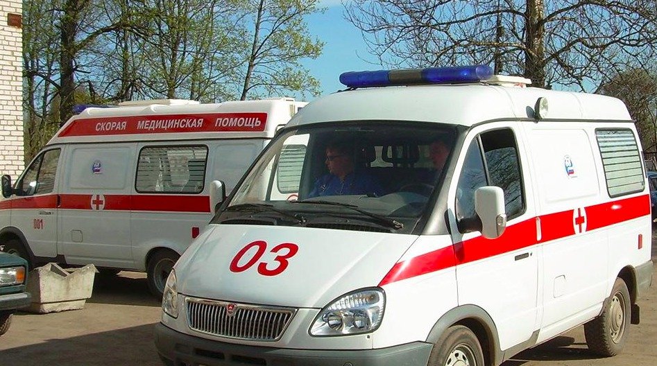 Při střelbě v sibiřské škole tři zranění, útočník se zastřelil.