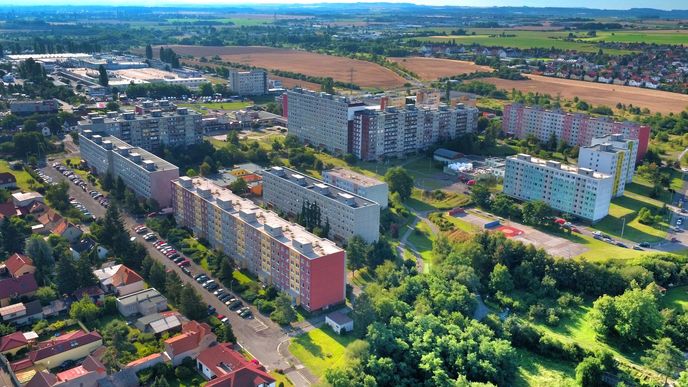 ČEZ prodává přibližně 800 bytů v Písnici.