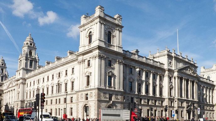 Sídlo britské finanční správy v Londýně