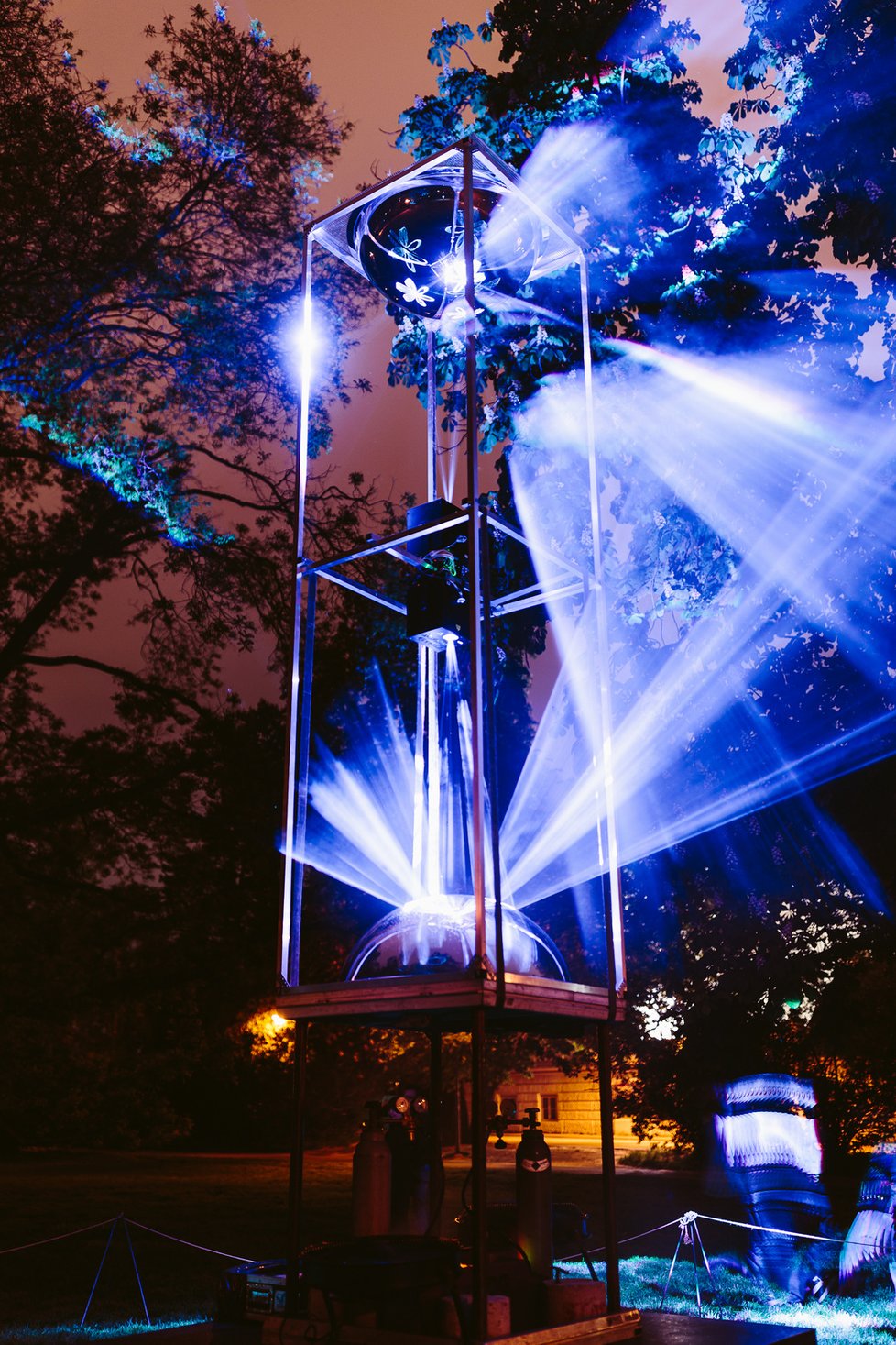 Lasery Signal Festivalu rozsvítí Kampu. Potřetí tak oslaví Mezinárodní den světla.