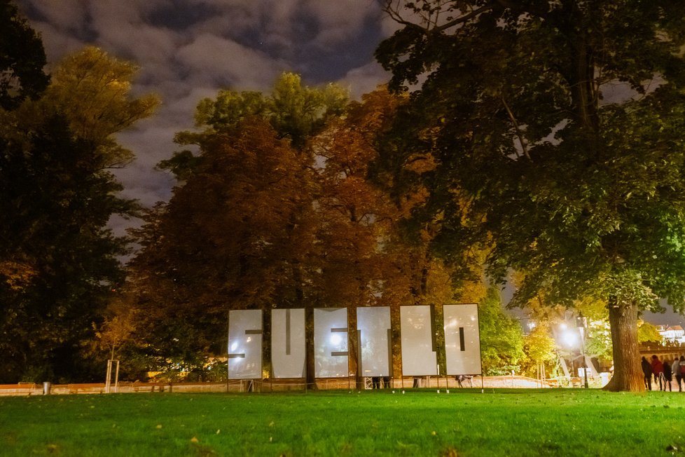 Signal festival je v plném proudu. Horkou novinkou jsou instalace na Výstavišti a také díla v rozšířené realitě, která jsou k vidění v Karlíně