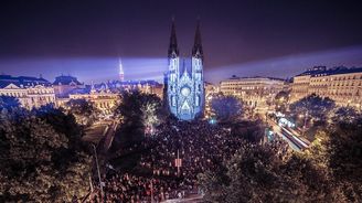 Signal festival v noci opět rozzáří Prahu. Upozorní na stádnost a ukáže nadějné české umělce