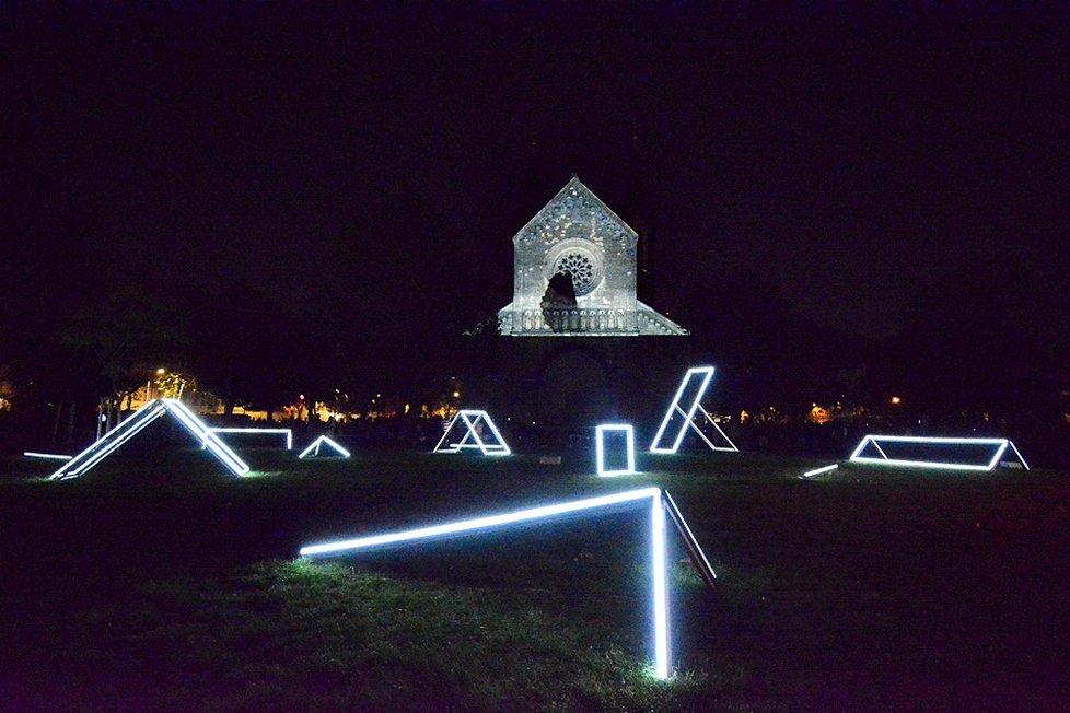 Šestý ročník festivalu světla Signal přišel s řadou novinek. Pražané si je pochvalovali.